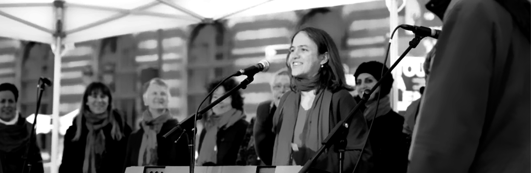 Sister Nat, chanteuse de Gospel, propose à Paris des cours de Gospel, Comédie musicale. Concerts, Spectacles, mariages dans toute la France